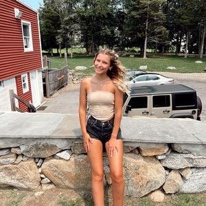 Meet your Posher, Michaela